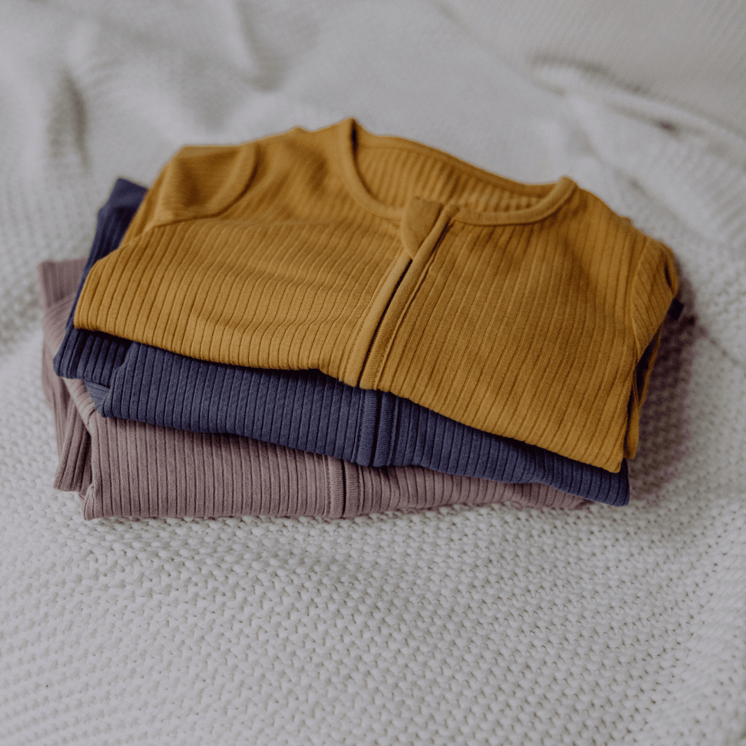 Pyjama met voetjes | Essential Honey